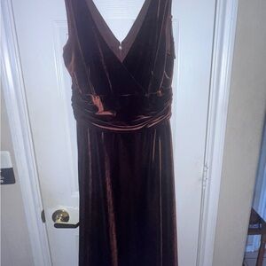 Donna Morgan Velvet Maxi Dress in Rich Brown